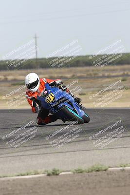 media/Sep-07-2024-Pacific Track Time (Sat) [[9bb89f5e83]]/A group/Phone Wall Paper 1000am/